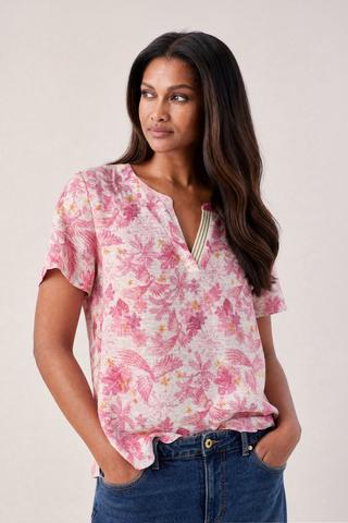 PRINTED HENLEY TOP PINK