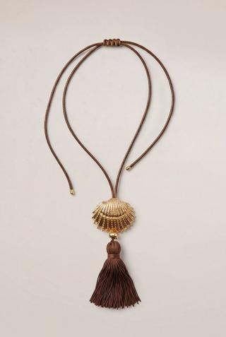 SHELL STATEMENT NECKLACE