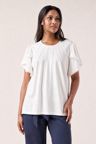 WHITE PINTUCK BOBBLE LACE TEE