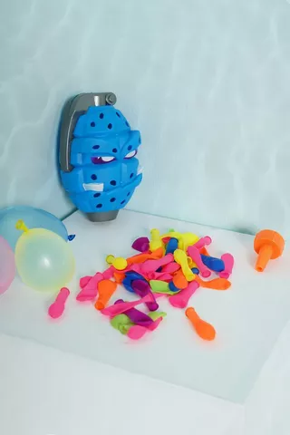 Timer Splash Bomb Toy