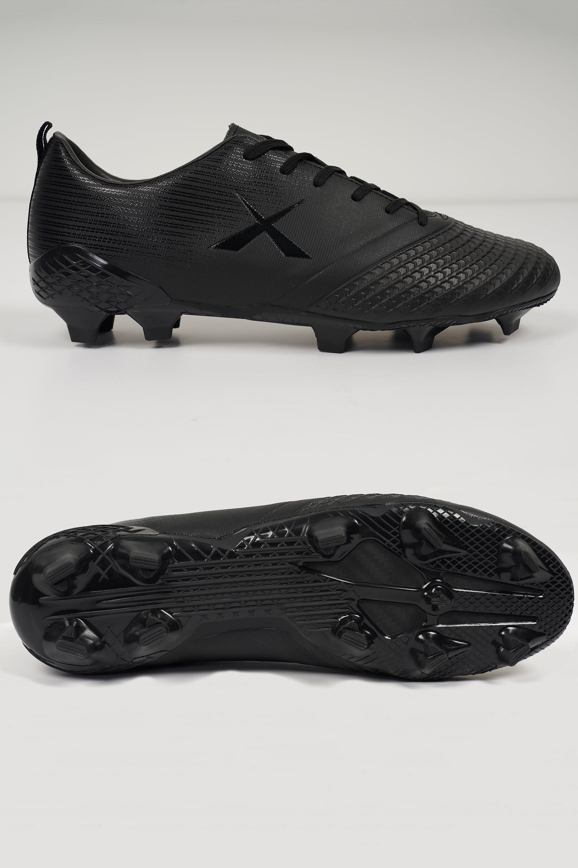 Maxed soccer outlet boots