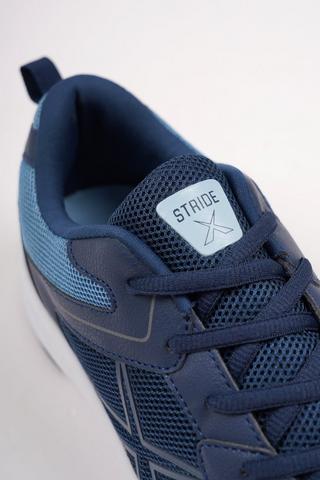 Stride Walking Shoe