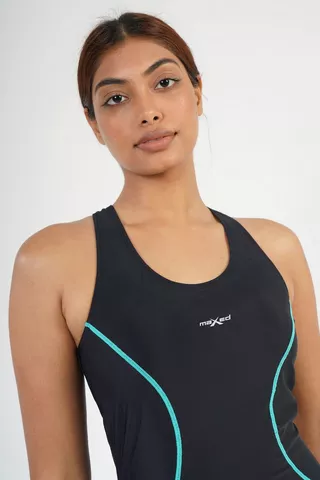 One-piece Mid-thigh Swimming Costume