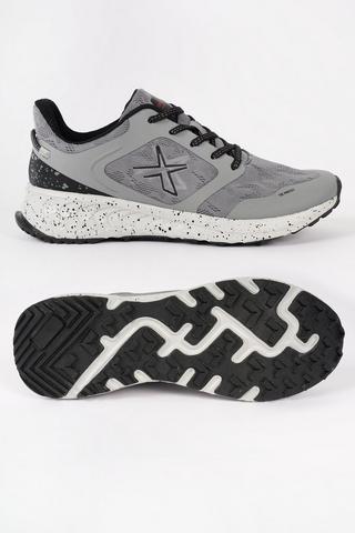 Mr price clearance sport running spikes