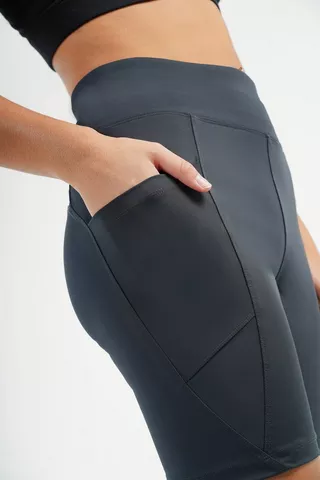 Mid-thigh Tights With Pocket