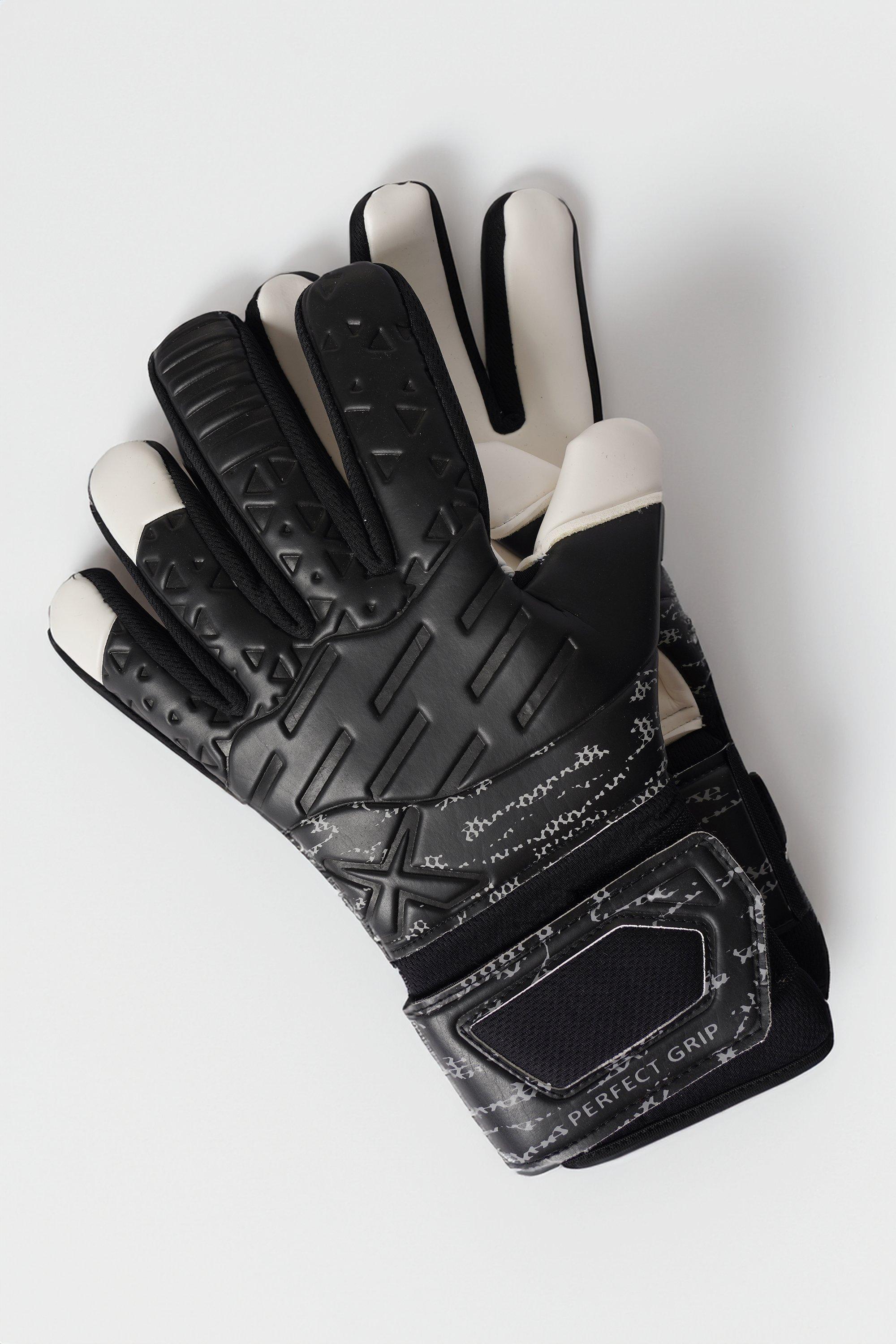 Mr price sport goalkeeper gloves on sale