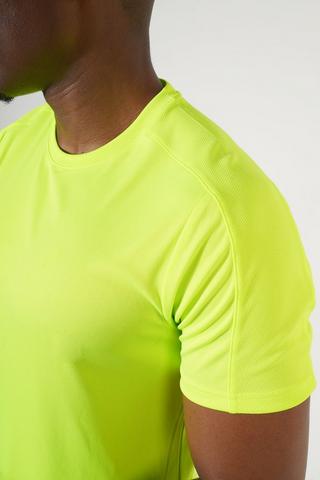 Dri-sport T-shirt