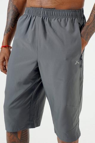Below-the-knee Active Shorts