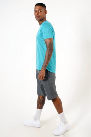 Below-the-knee Active Shorts