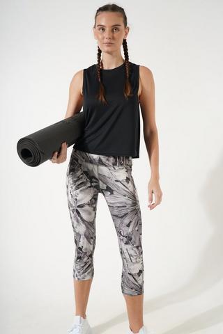 Motion Cropped Leggings With Pocket