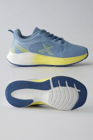 Gravity Running Shoes