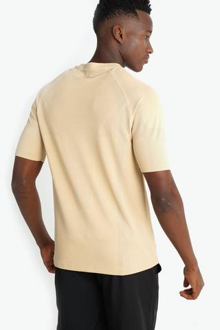 Seamless T-shirt