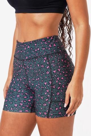 Motion Hot Shorts