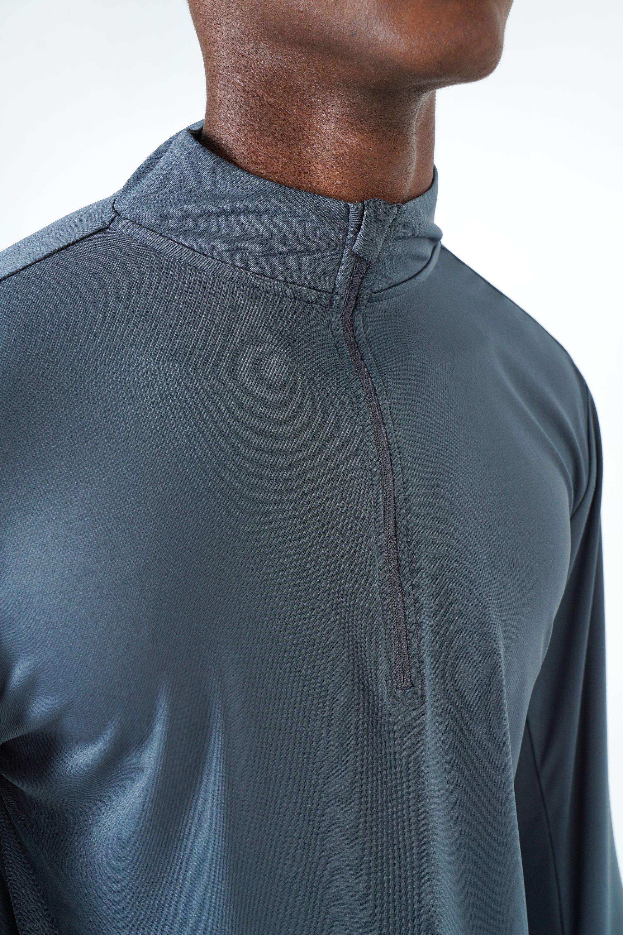 Quarter-zip Turtleneck