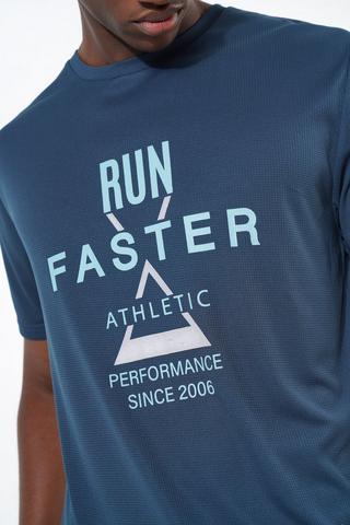 Statement Dri-sport T-shirt