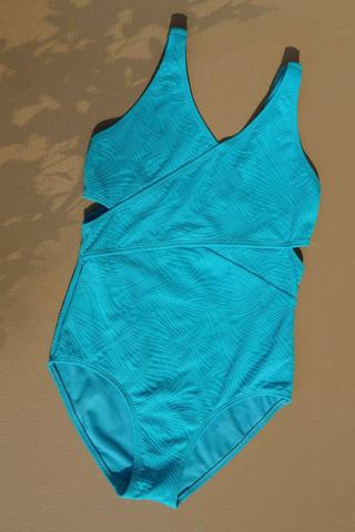 One-piece Textured Swimming Costume