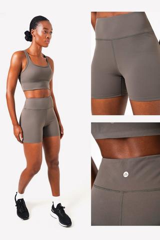 Elite Ascend Hot Shorts