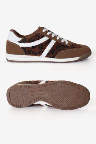 Nostalgia Studio Trainer
