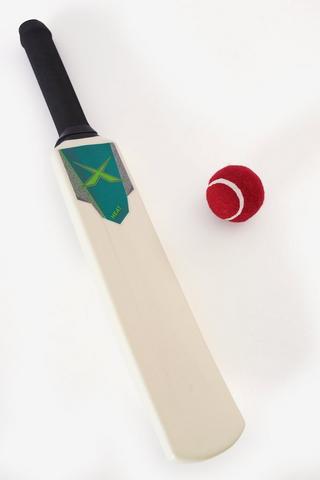 Heat Plastic Bat + Ball Set