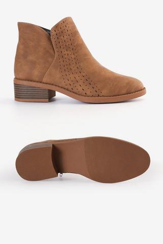 Cut-out Ankle Boots