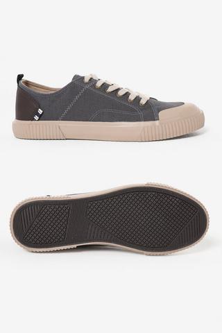 Canvas Shoe