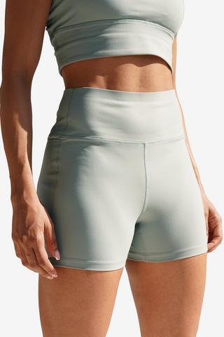Elite Ascend Hot Shorts