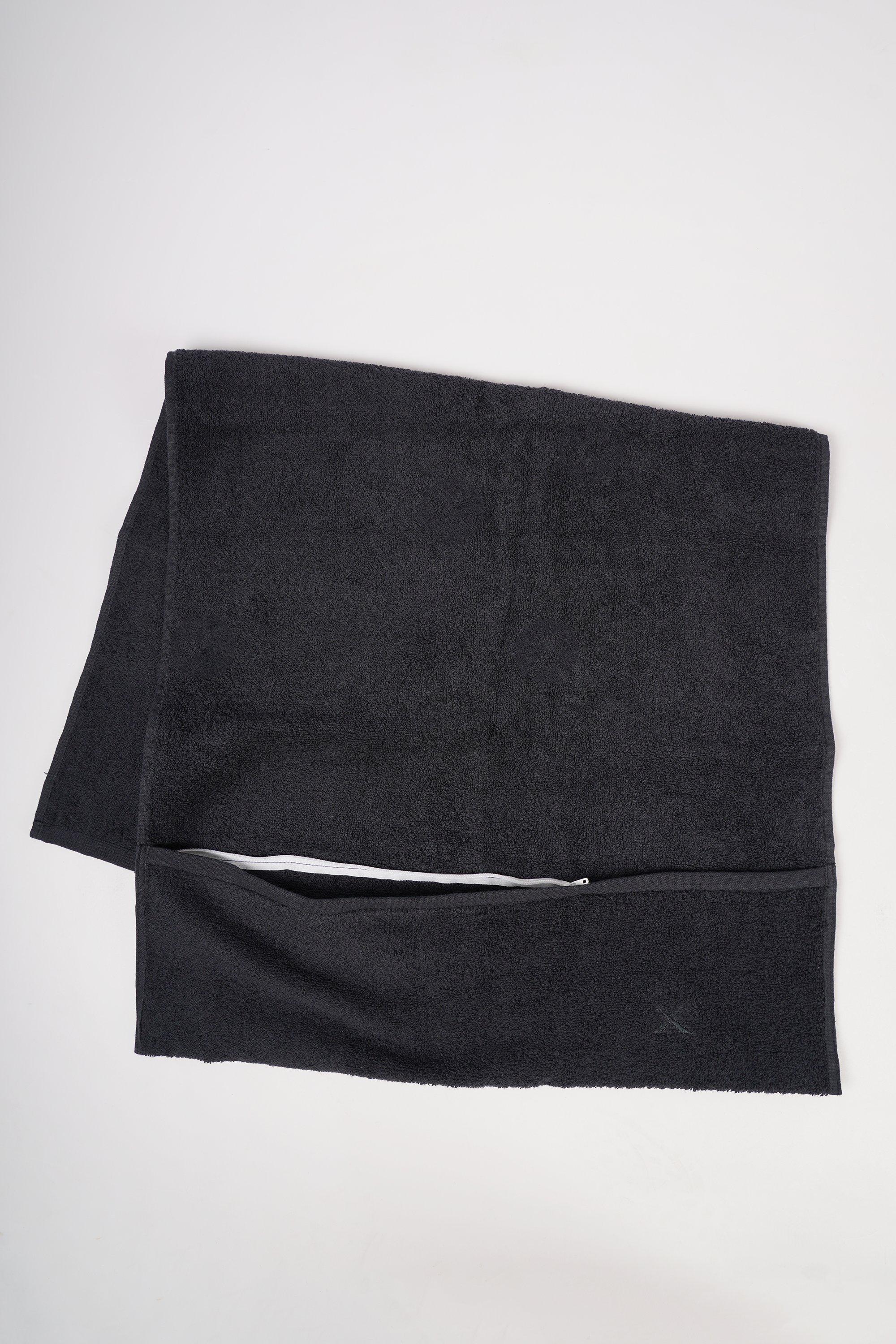 2-Pocket Gym Sweat Sports Towels