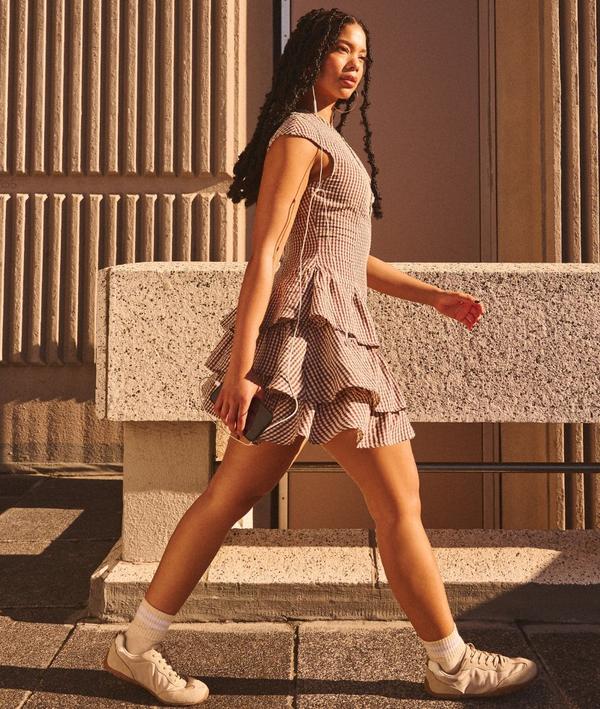 shop fashion for ladies