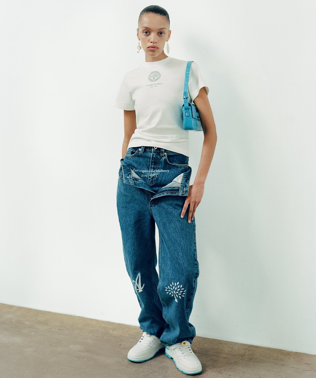 Mulberry JeansにAxel Arigatoを着用したモデル