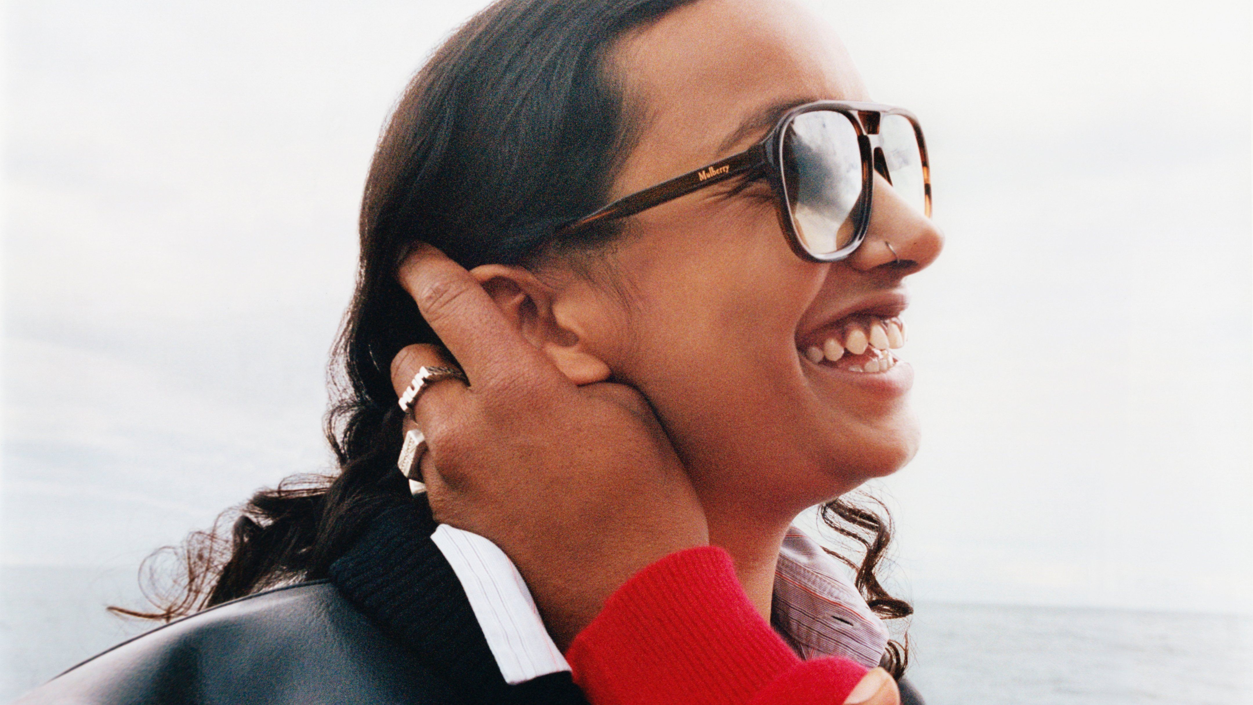 Model wearing the Mulberry Raffy sunglasses