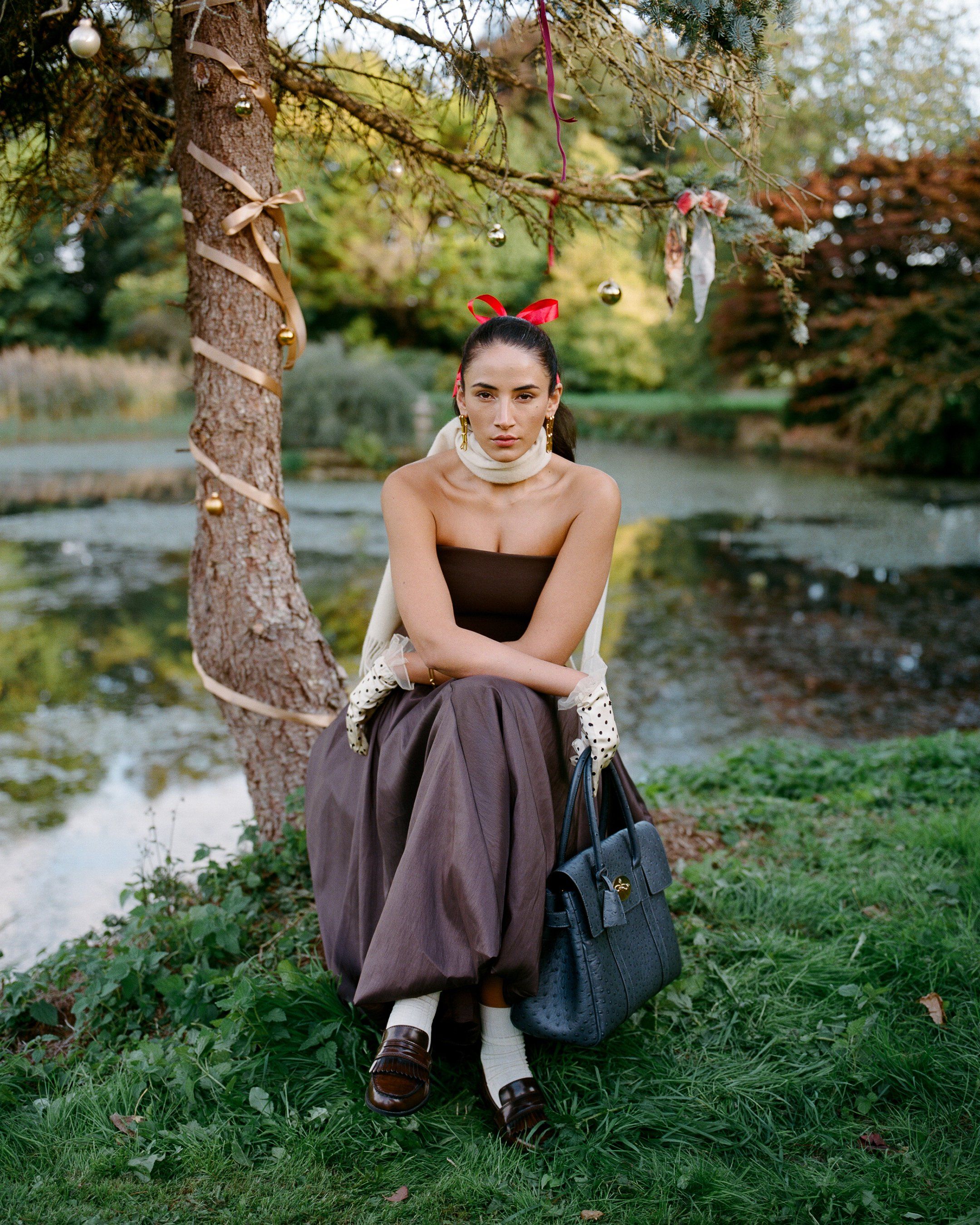 GirlwithBayswaterOstrich