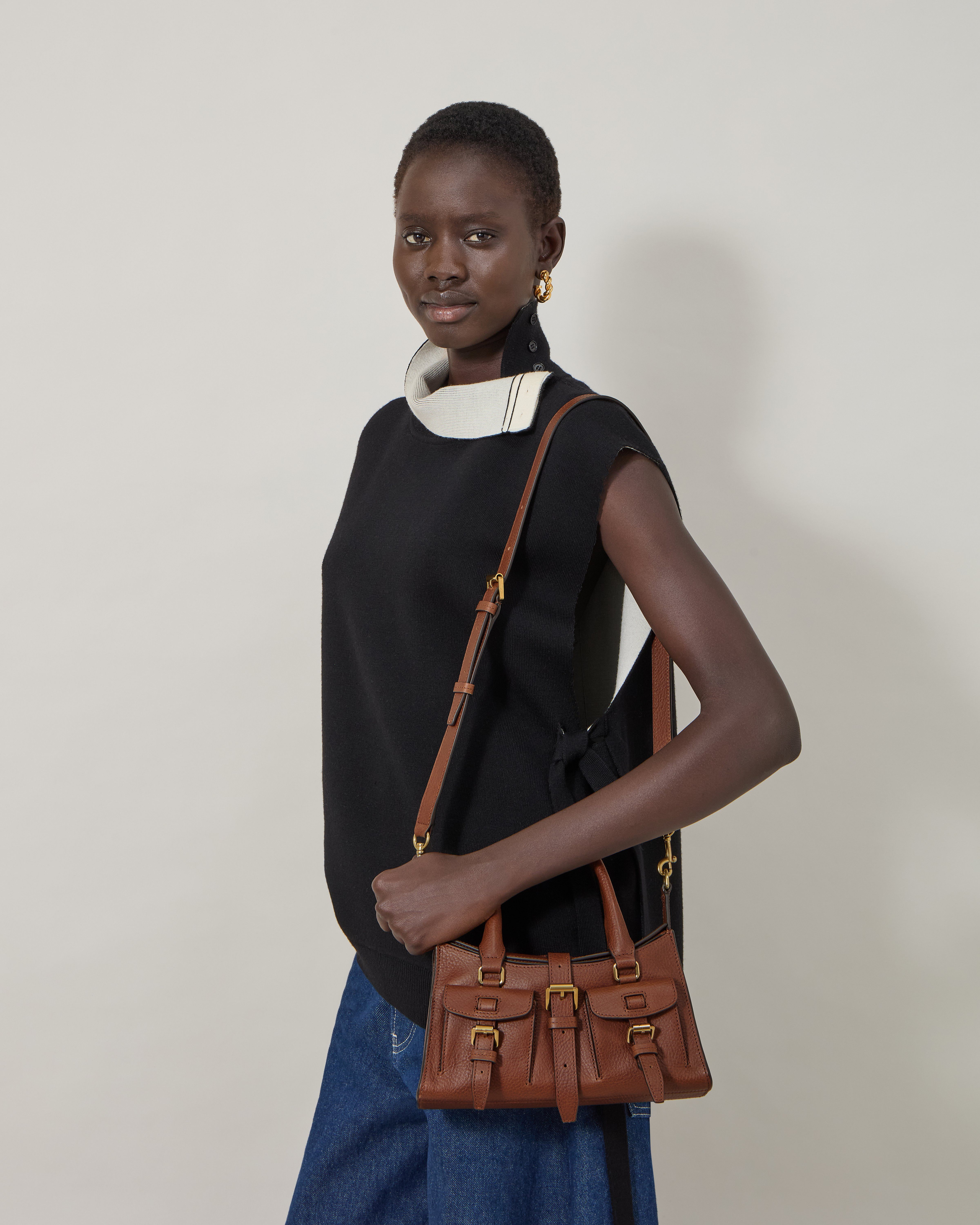 Model wearing Mini Roxanne Oak