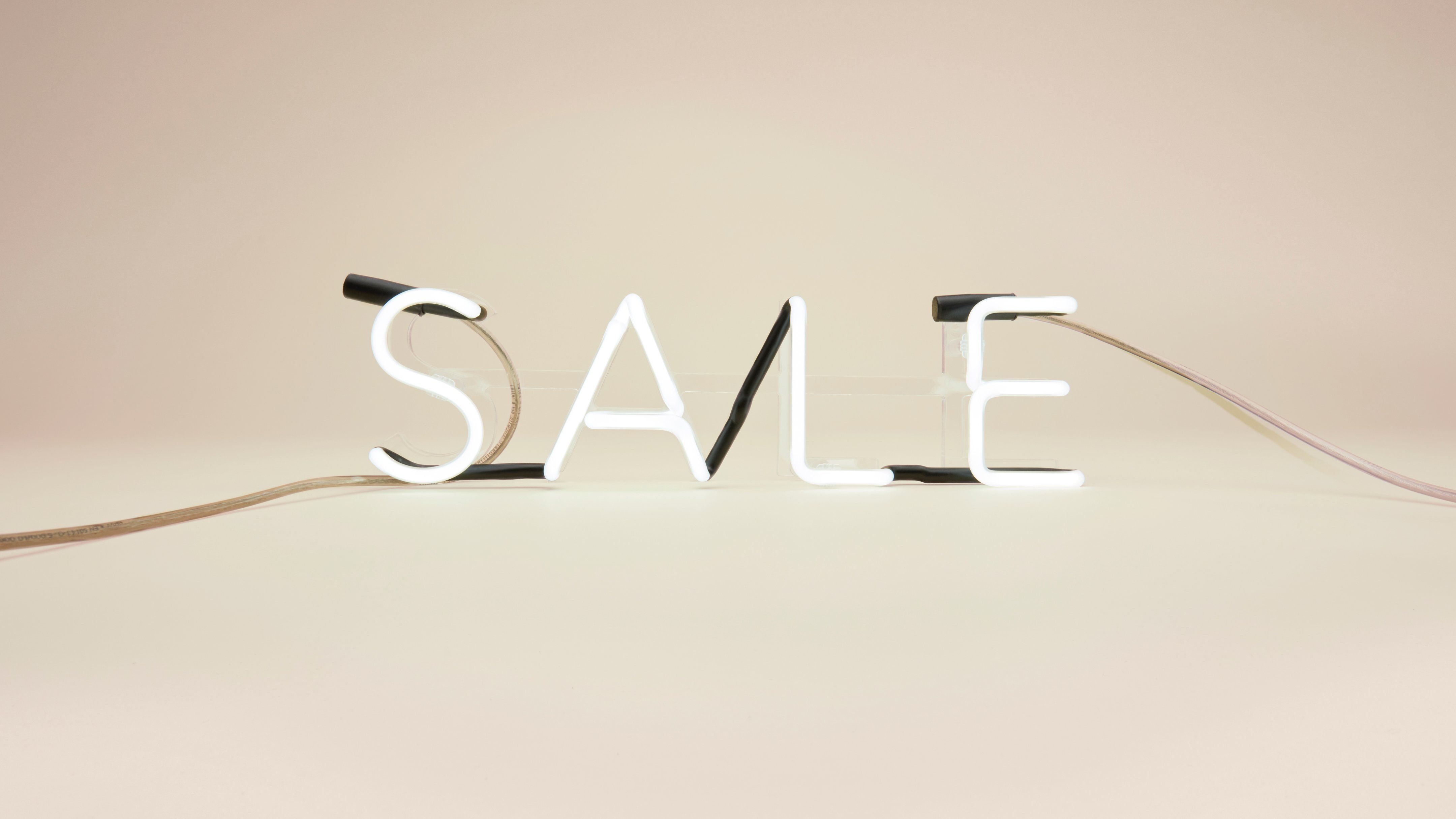 Mulberry Sale sign in neon letters