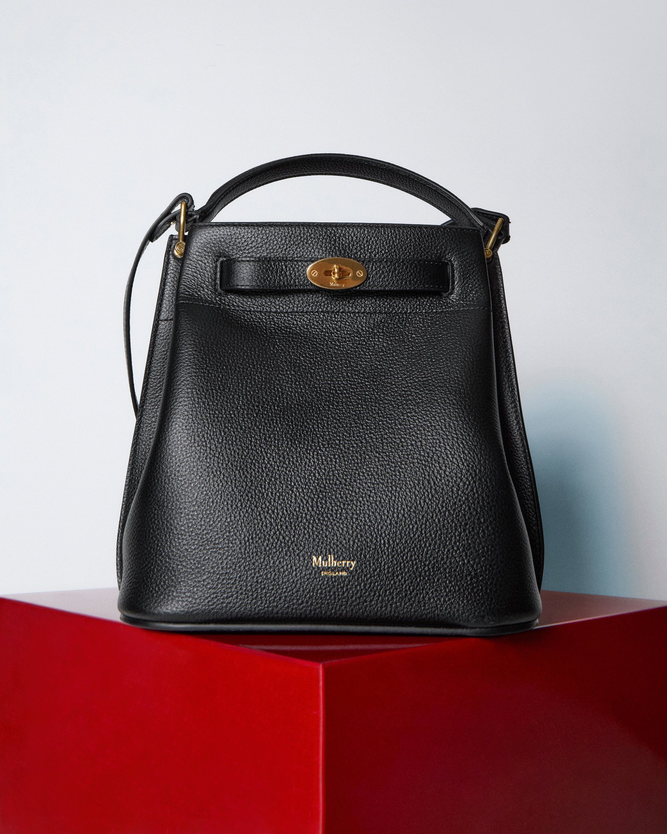 Mulberry Islington Bucket bag in Black Leather