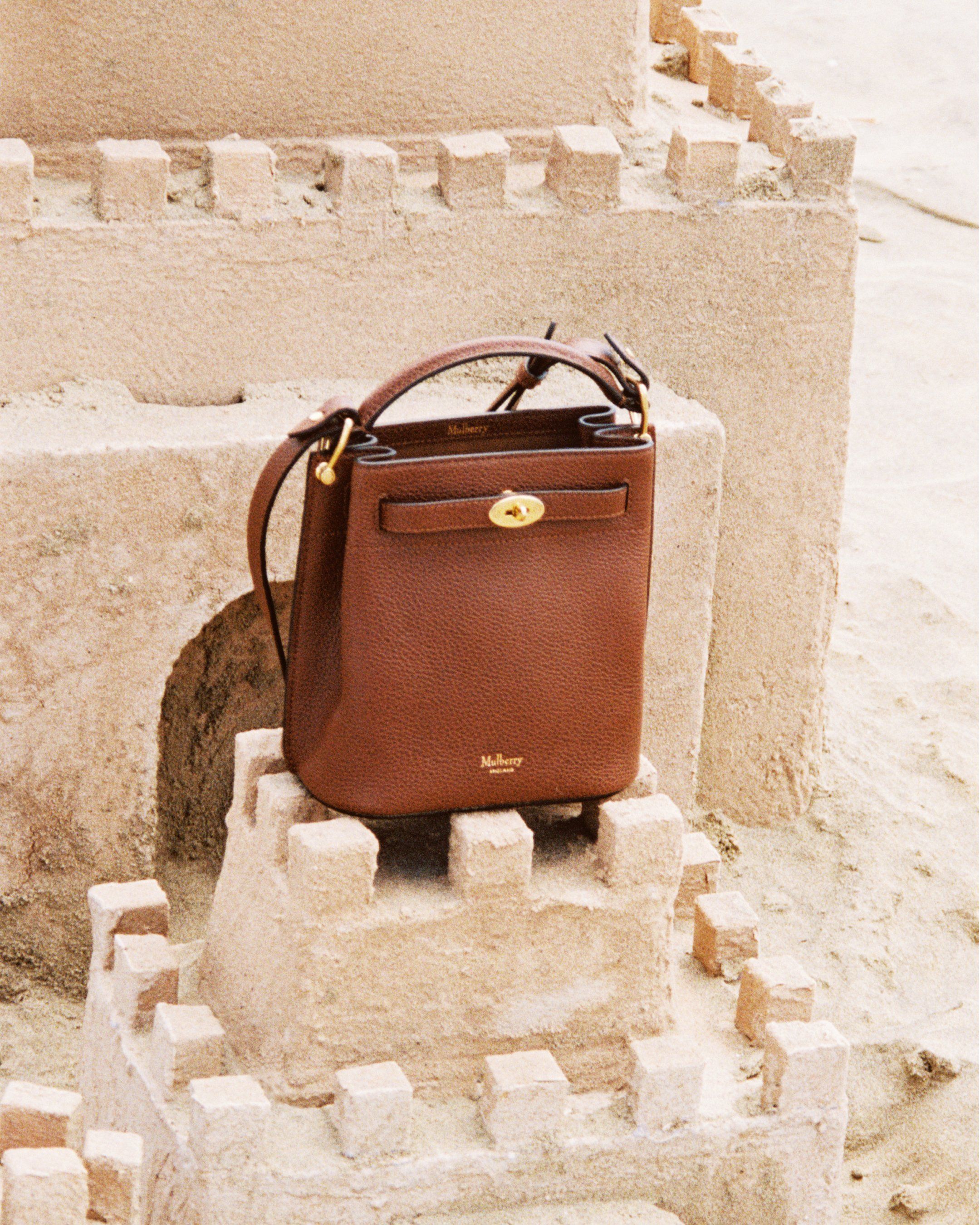 Mulberry mini Islington bucket bag in oak brown leather