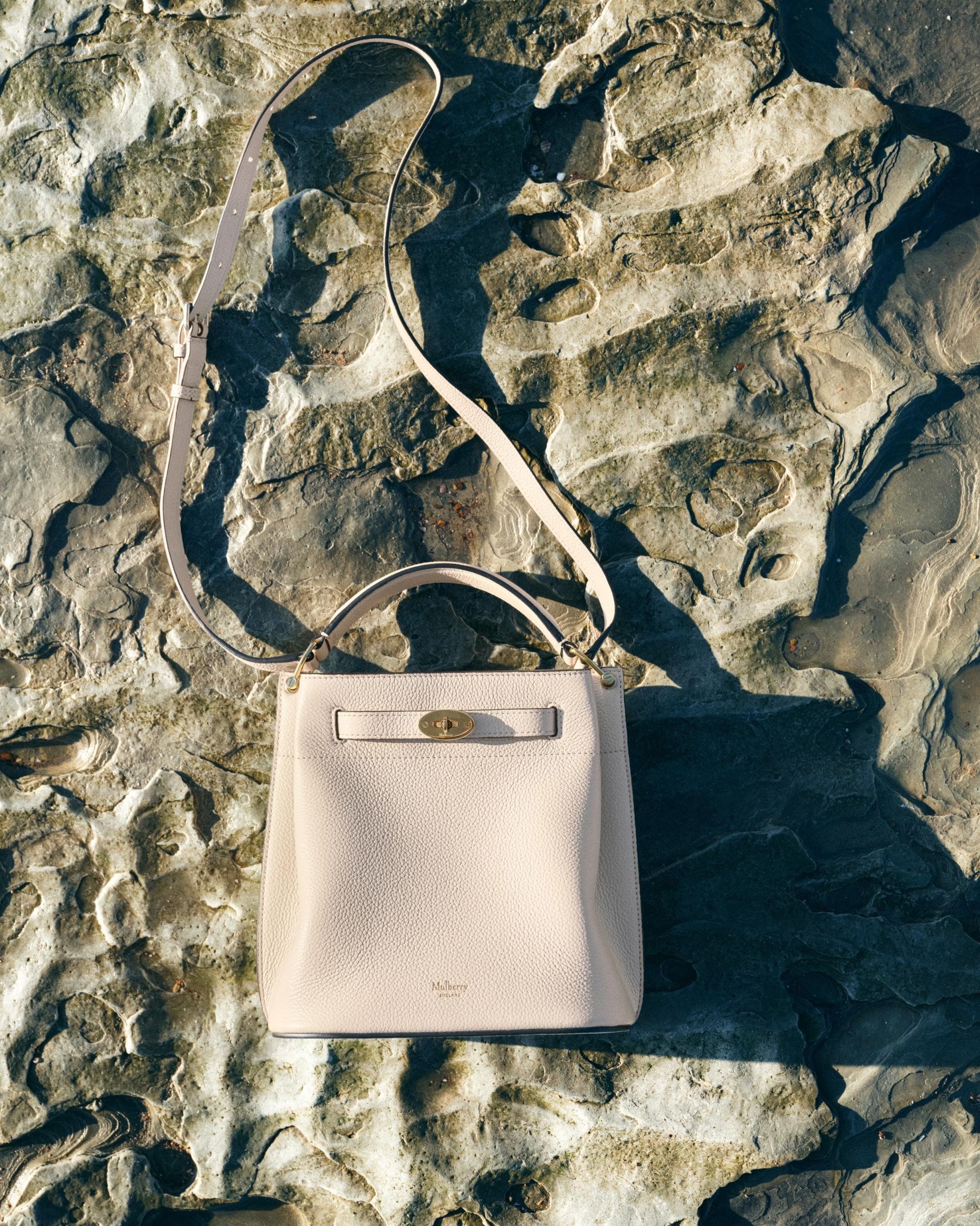 Mulberry Islington Bucket bag in cream leather