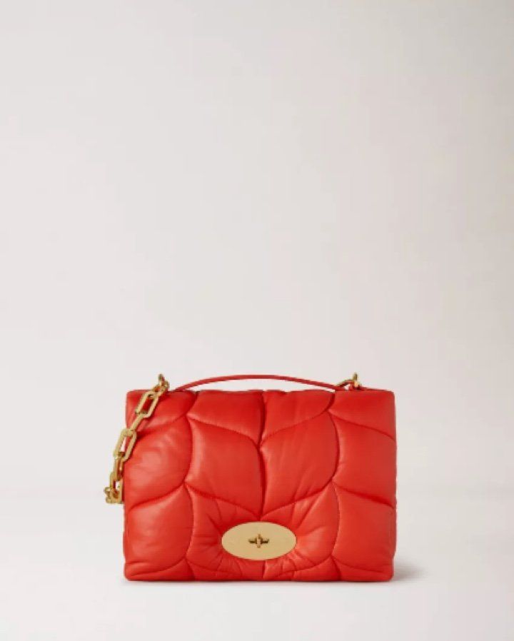 MANIFESTO - GOING SOFT ISN'T ALWAYS A BAD THING: Mulberry's Softie Bag