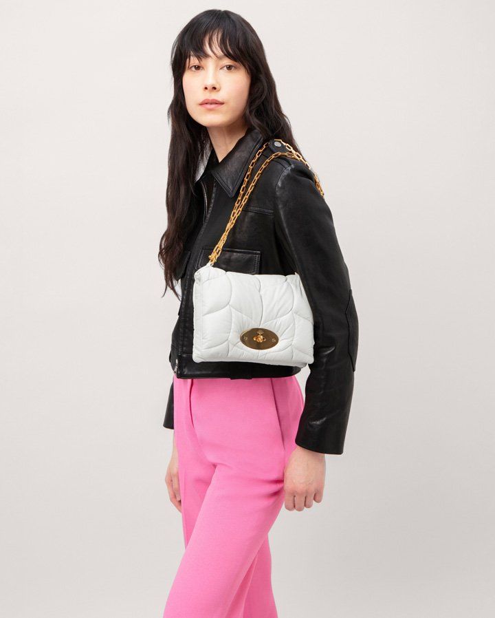 MANIFESTO - GOING SOFT ISN'T ALWAYS A BAD THING: Mulberry's Softie Bag