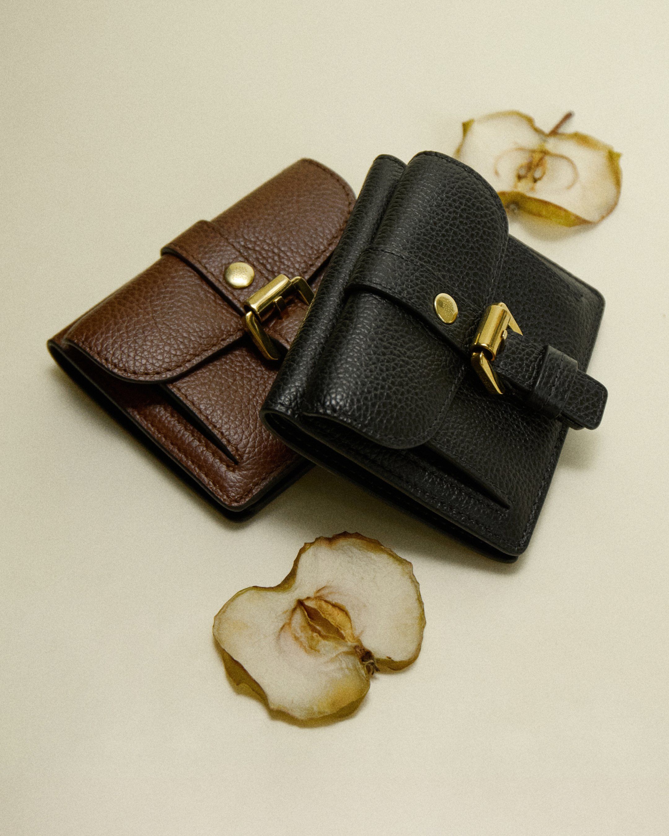 Roxanne Wallets Oak & Black