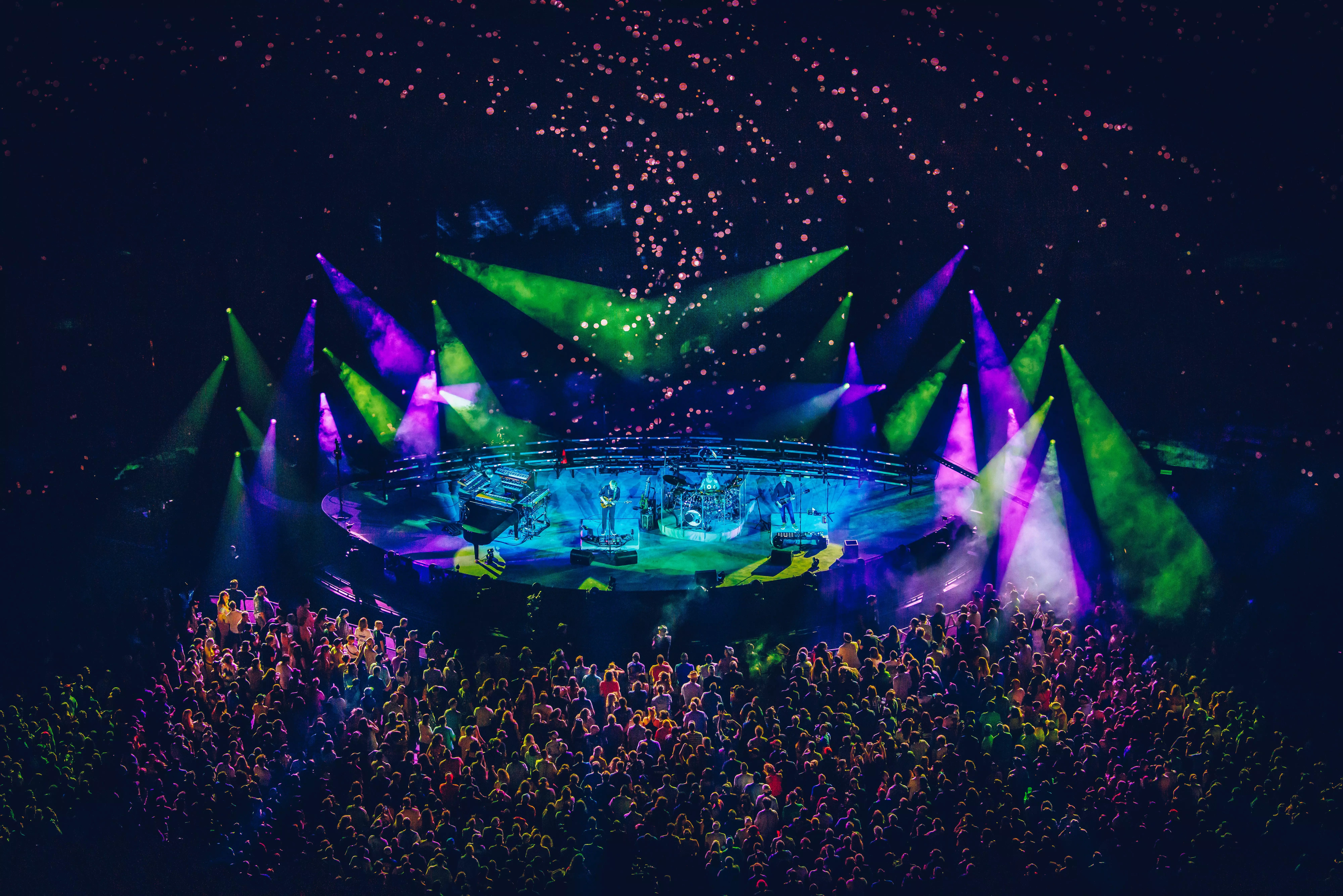 A Beginner’s Guide To Phish: 8 Ways To Get Into The Popular Jam Band