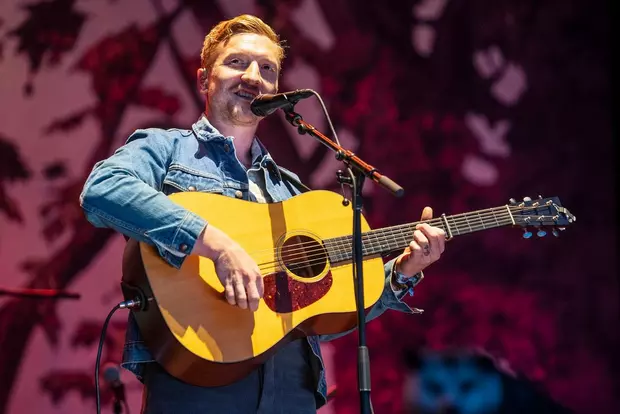 Tyler Childers performing in 2023