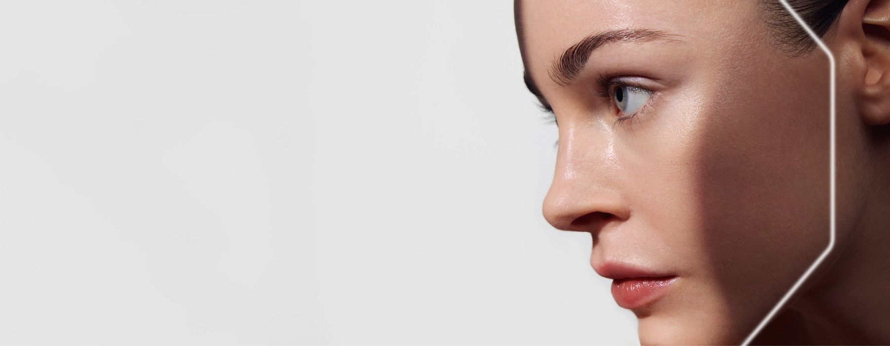 LANDING PAGE_SKIN ESSENTIALS_DESKTOP1