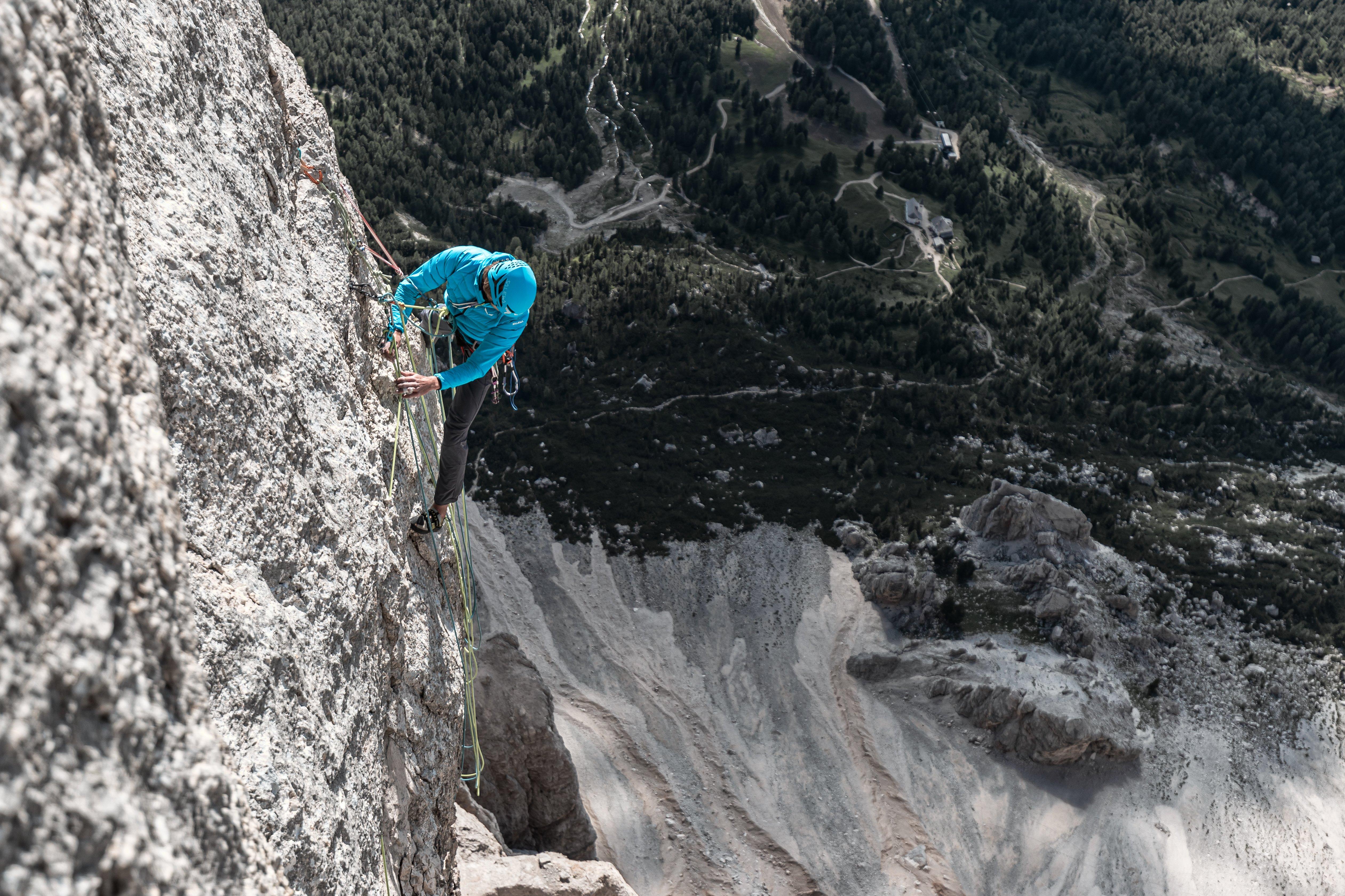 ¿Cómo se aprende la escalada alpina?