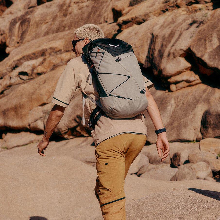 Cómo ajustar correctamente la mochila