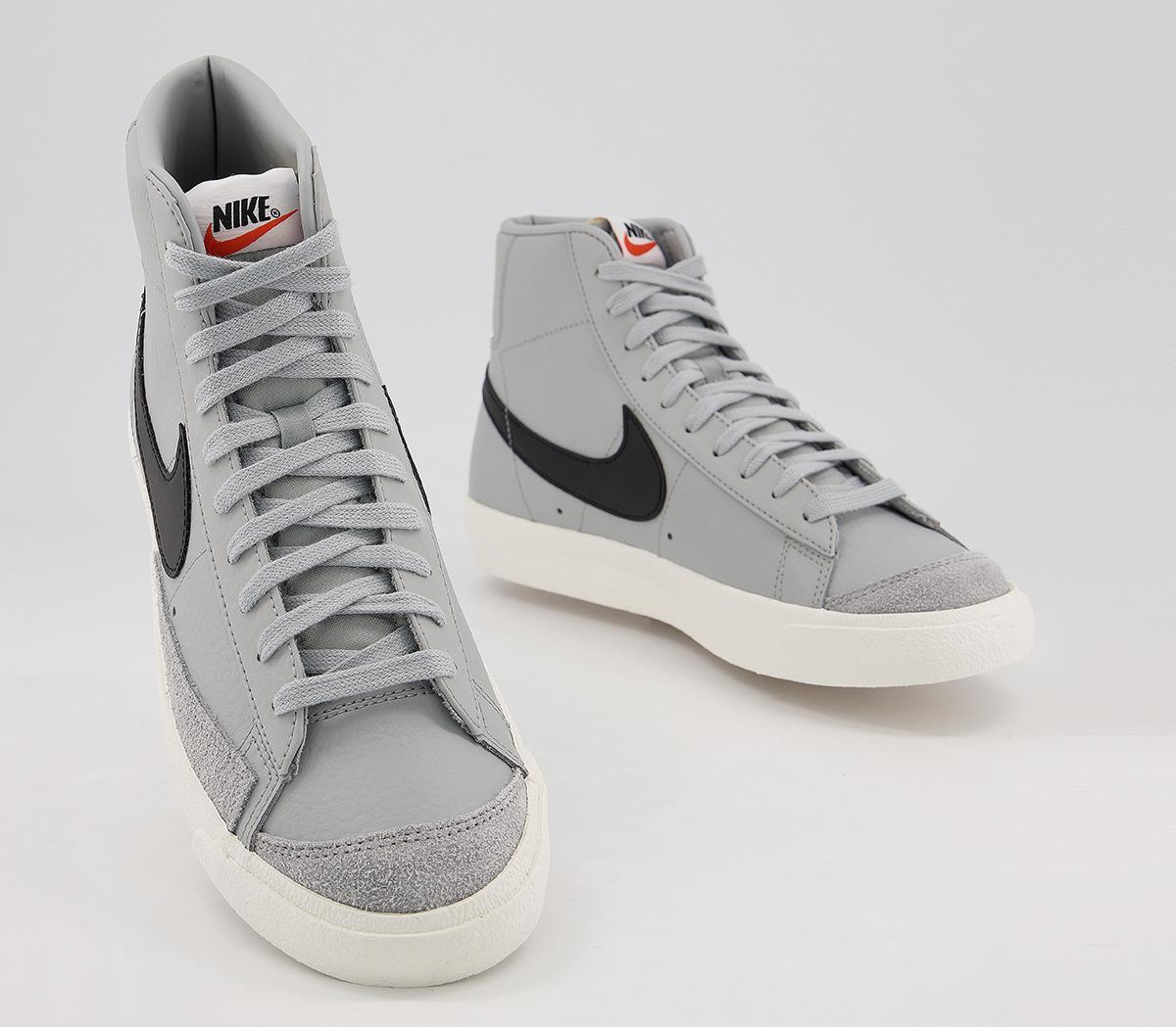 Nike Blazer Mid 77 Trainers Light Smoke Grey Black Sail Unisex