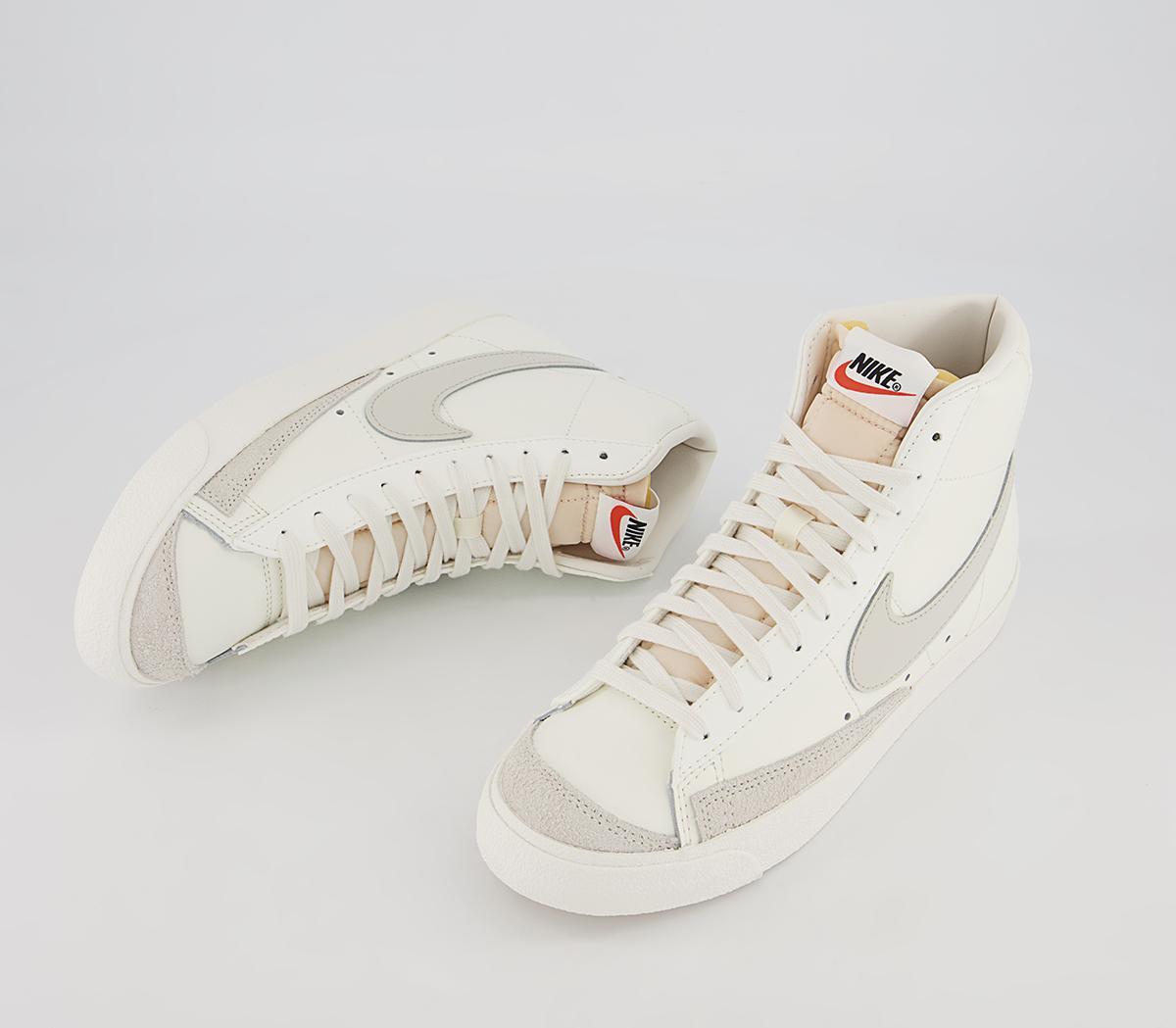 Nike Blazer Mid 77 Trainers Nike Blazer Mid 77 Trainers Sail Light Bone Sail Black