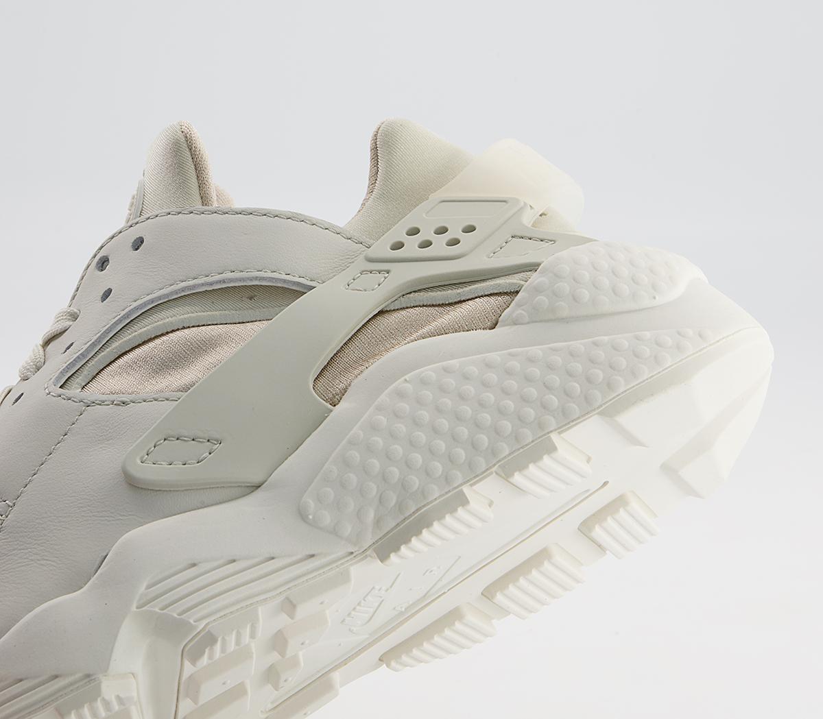 Nike Air Huarache Trainers Nike Air Huarache Trainers Light Bone Sail Rattan Reflect Silver