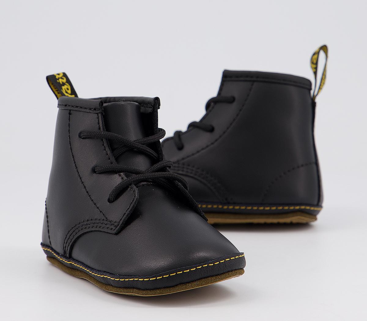 Dr. MartensAuburn Crib Booties Dr. MartensAuburn Crib BootiesBlack Leather