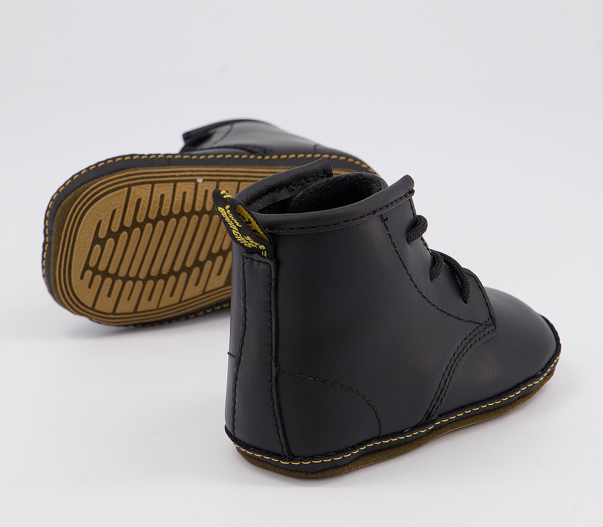 Dr. MartensAuburn Crib Booties Dr. MartensAuburn Crib BootiesBlack Leather