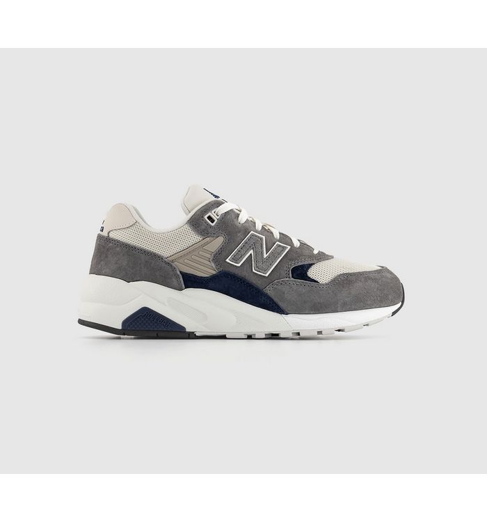 New Balance Mt580 Trainers Castlerock In Natural